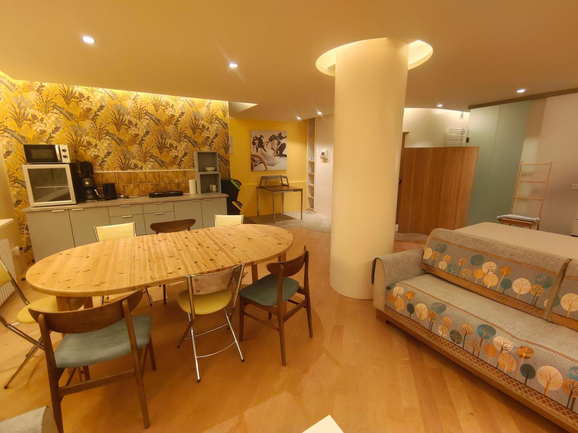 Comfortable House With Two Floors Apartment *